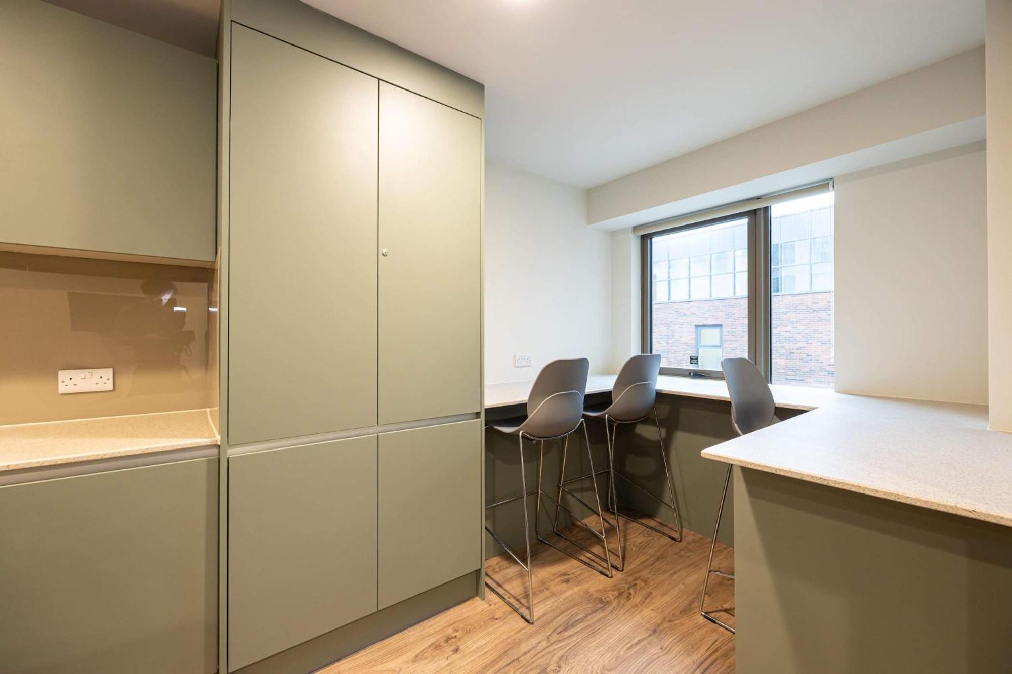 Bright Single Occupancy Ensuite *